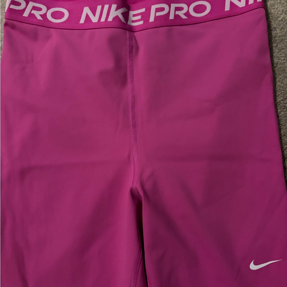 Nike Pro Pink Leggings - Picture 2 of 3